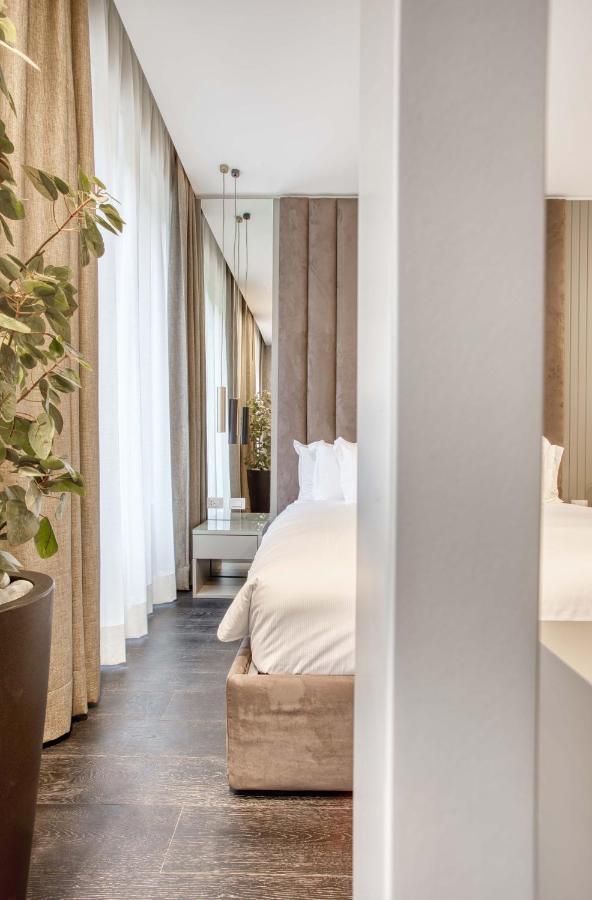 Le Suite Del Corso The Smart Boutique Aparthotel By Ospitami Milan Bagian luar foto